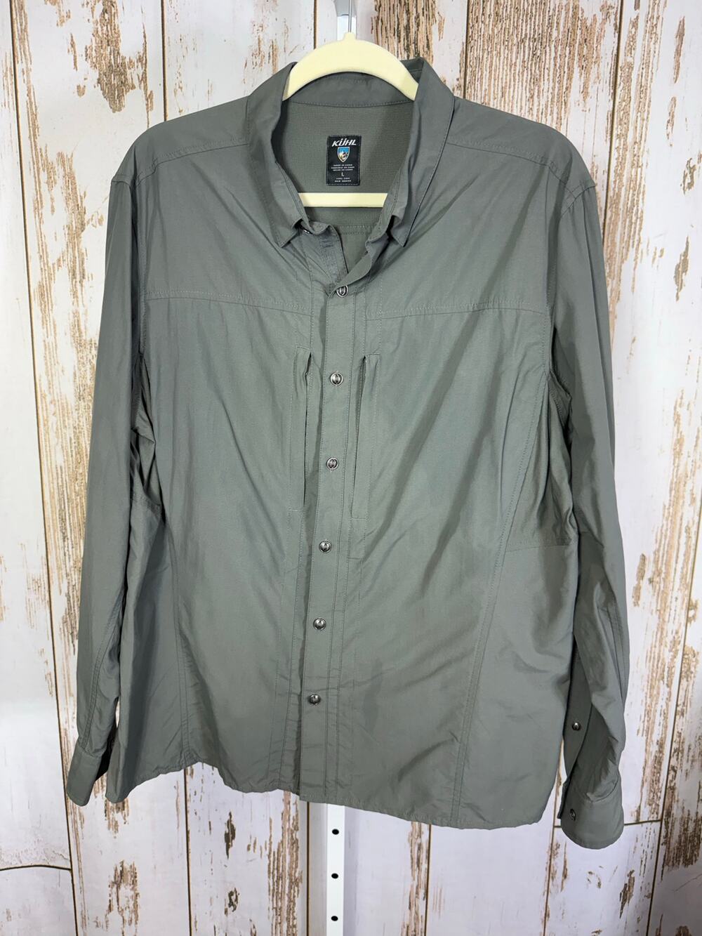 Kuhl, Airspeed Lightweight Breathable Long Sleeve Button Up Shirt. Size Large.